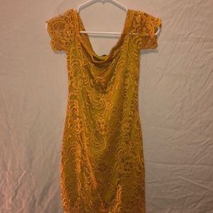 Medium length, causal dress.